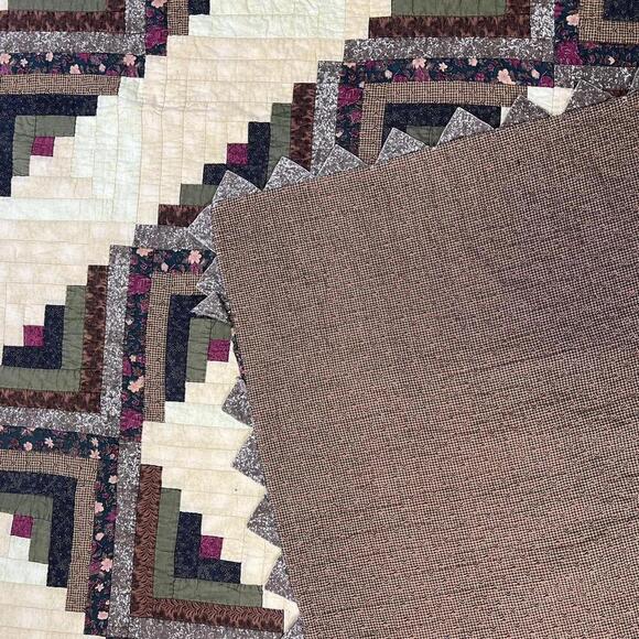 Vintage Log Cabin Quilt - Elegant Patchwork Design Handmade 80s - Picture 5 of 6
